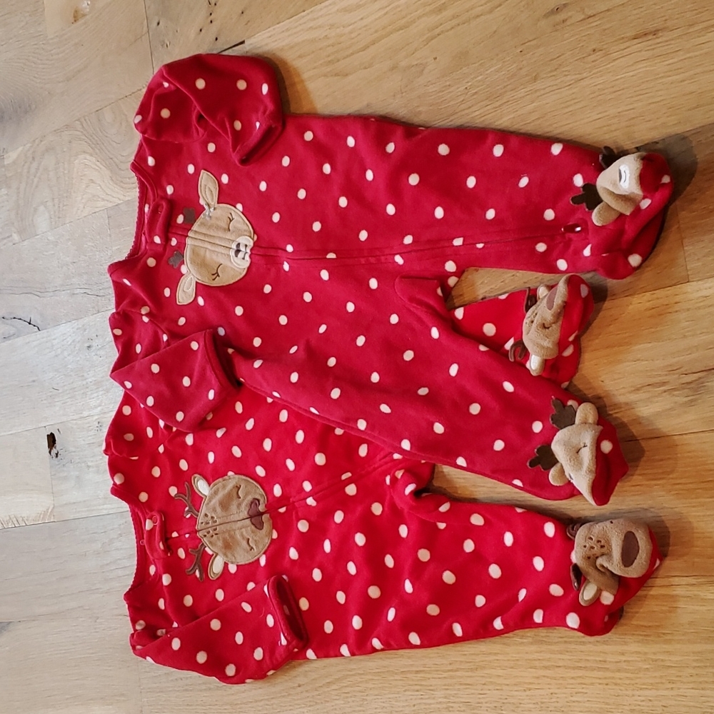 💗 5/$15 2 Reindeer pajamas